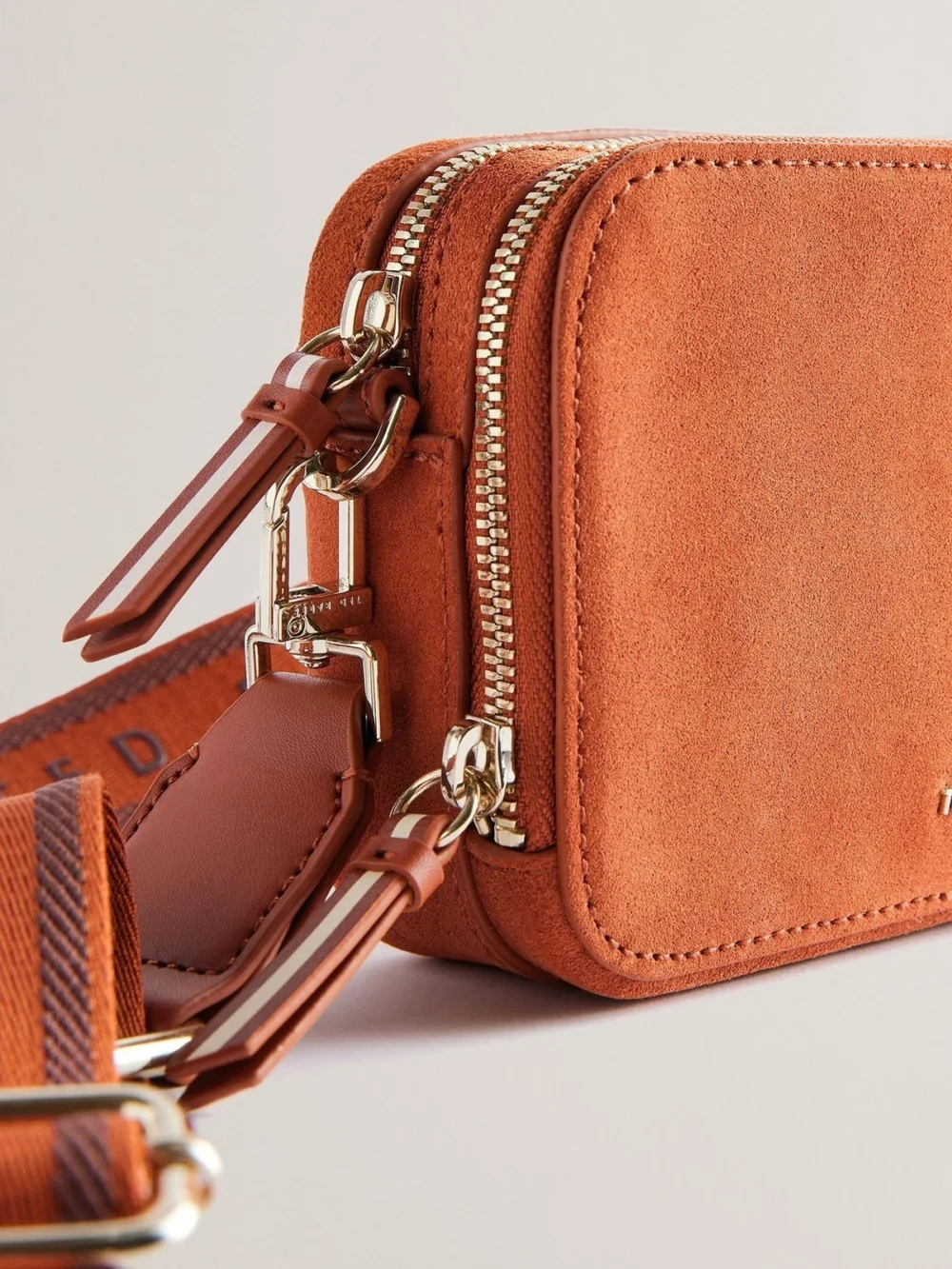 Stunna Mini Webbing Crossbody Bag - Image 4